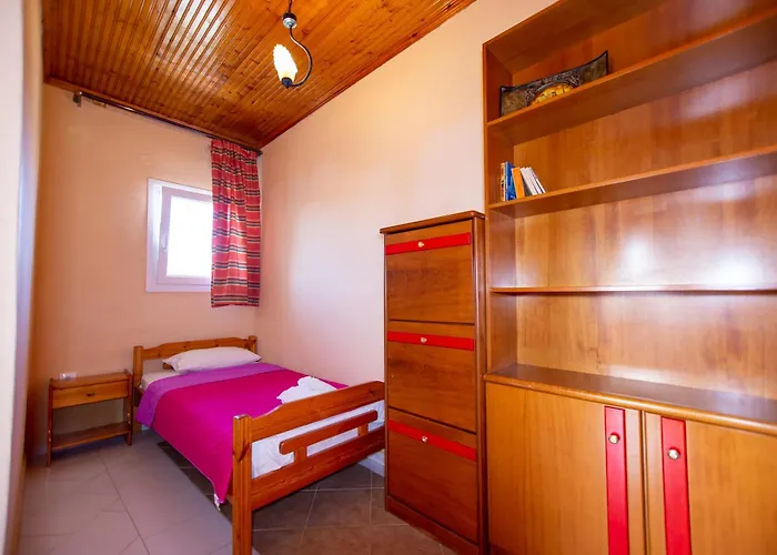 Xenia Palace Luxury Vrasná