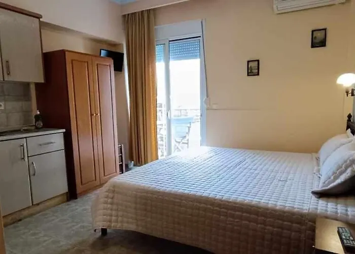 Xenia Palace Luxury 3*