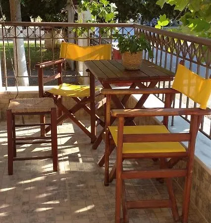 Xenia Palace Luxury Apartmanhotel Vrasná
