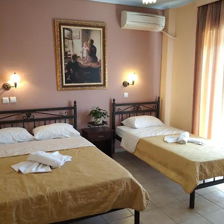Xenia Palace Luxury Apartmanhotel 3*