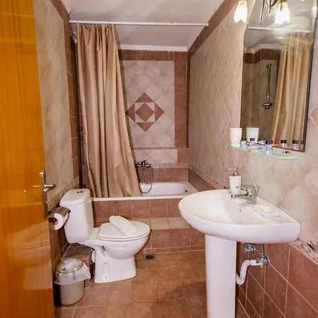 Xenia Palace Luxury Apartmanhotel 3*