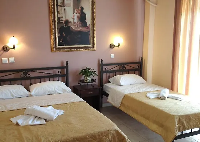 Xenia Palace Luxury Aparthotel 3*